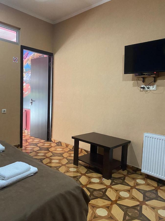 Hotel Saburtalo Roni Tbilisi Zewnętrze zdjęcie